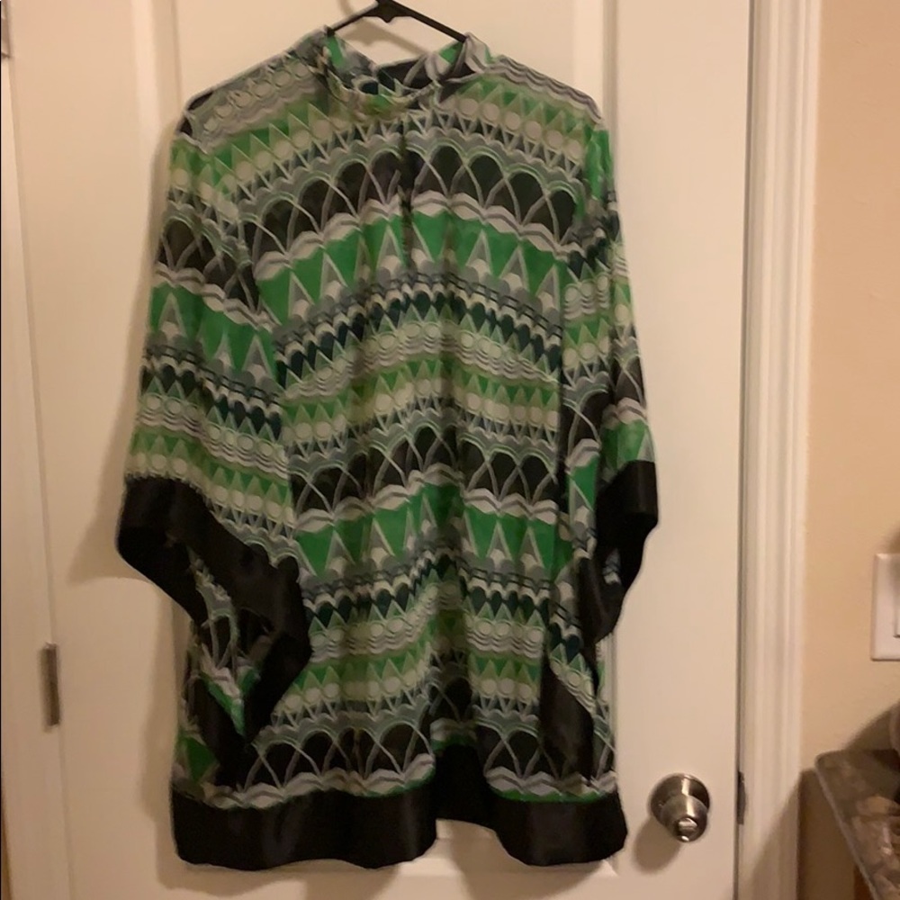 Shirt - Picture 2 of 3